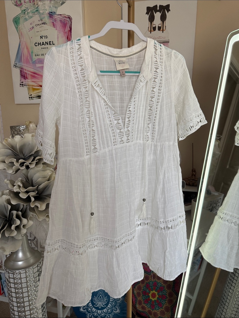 Knox Rose White Embroidered Peasant Blouse